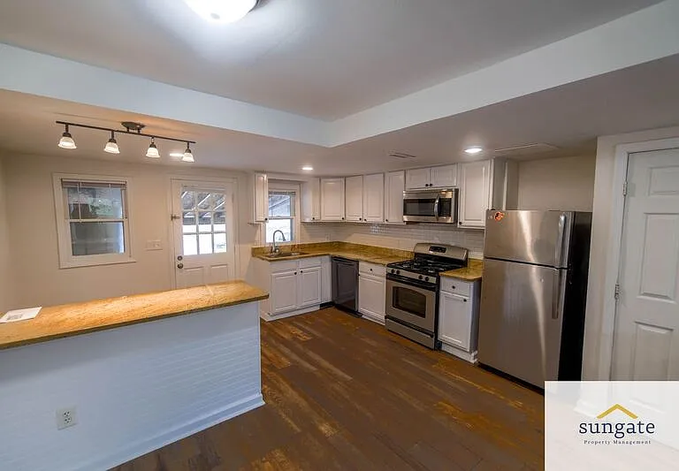 5215 Wasena Ave — Photo 6