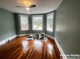 65 Park Dr APT 17, Boston, MA 02215