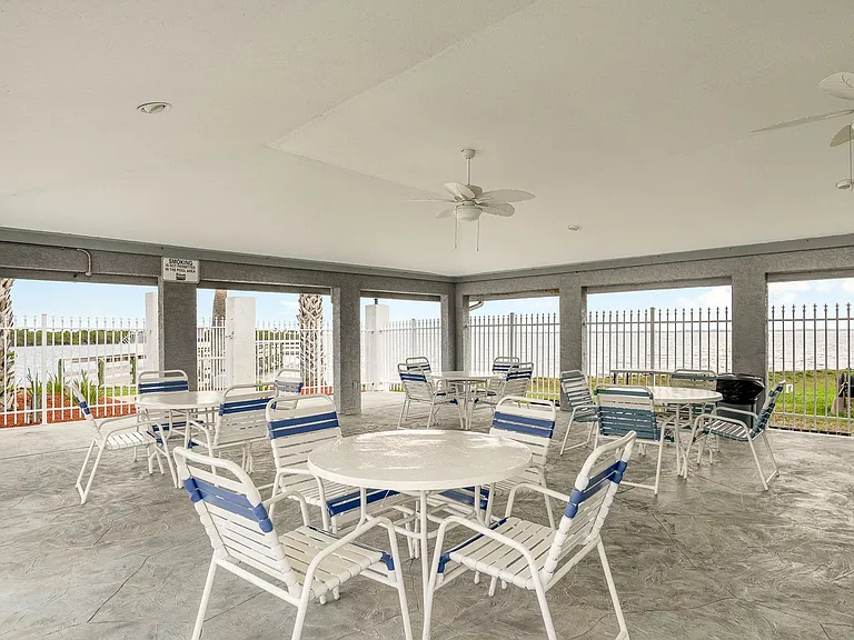 7220 N Highway 1 #201 — Photo 21