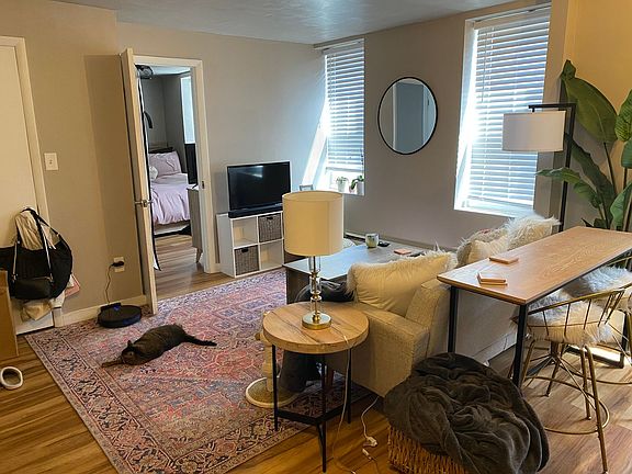 4th image of 1324 E Carson St APT 7