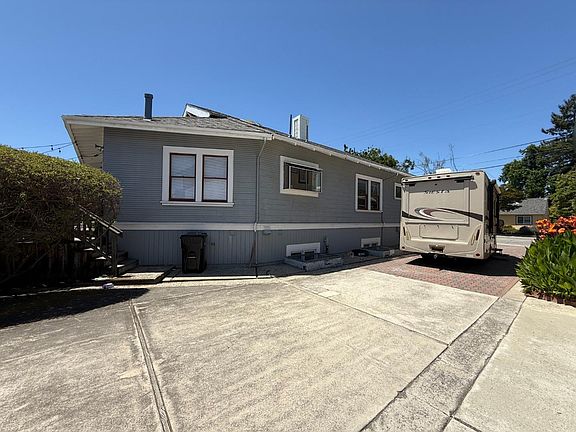 3rd image of 1470 Benton St