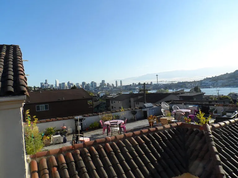 608 E Lynn St #7 — Photo 26