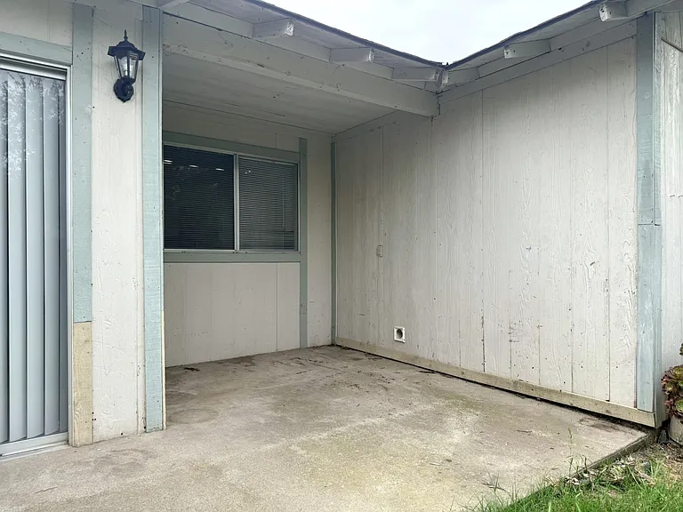 3221 Denver Ave — Photo 19