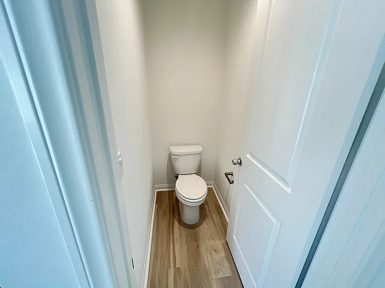 21469 Thomas Ct — Photo 6