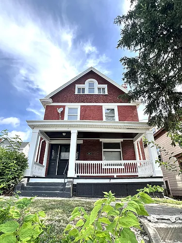288 Helen St #5 Photo 1