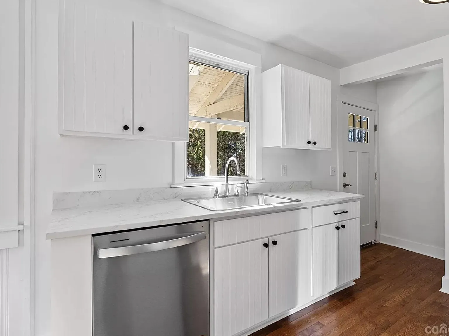 2 bed, 853 sqft, $2,250 — Photo 3