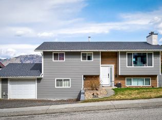 2368 Omineca Dr, Kamloops, BC V2E1X3