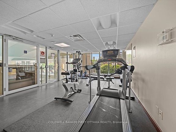 4th image of 200 Rideau St #711