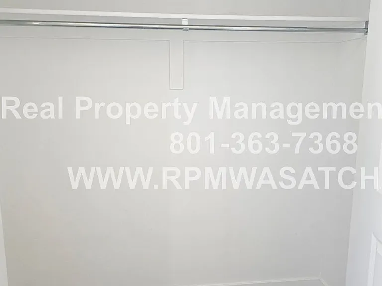 738 N 160 E — Photo 37