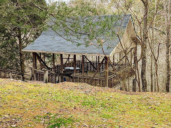 3rd image of 311 River Lodge Dr #A