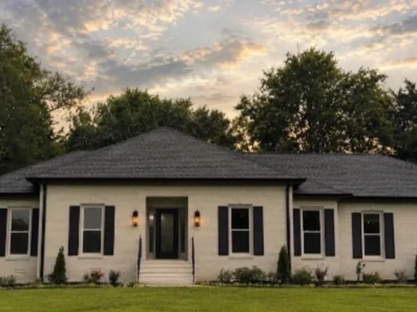 2215 Moccasin Trl, Murfreesboro, TN 37129