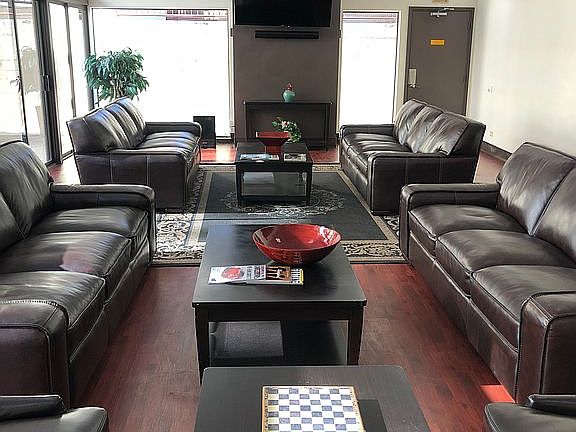 5th image of 1700 Civic Center Dr APT 706