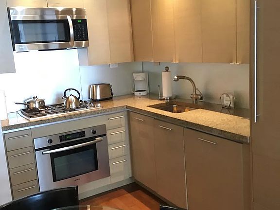 4th image of 1600 Broadway APT 5G