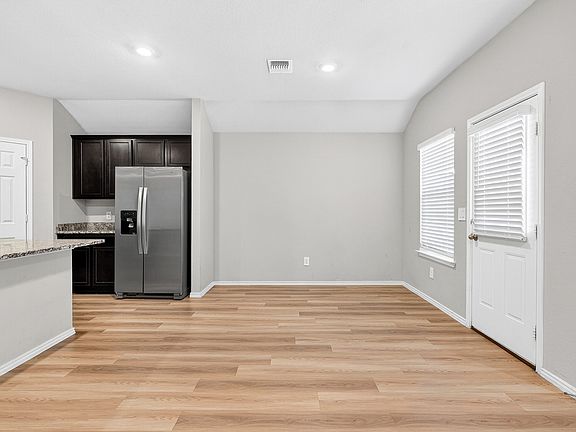4th image of 2306 Bufflehead Dr