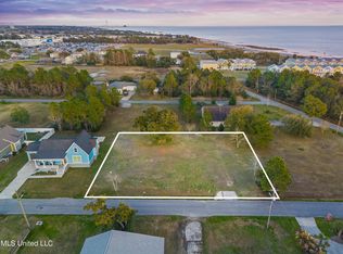 106 Elva Dr, Pass Christian, MS 39571