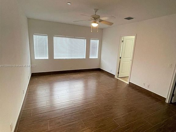 4th image of 603 NW 28th St #1