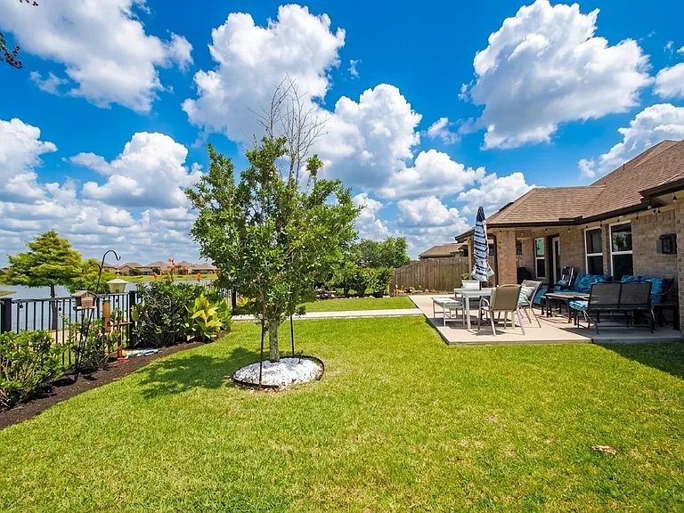 24818 Harvest Elm Ct — Photo 46