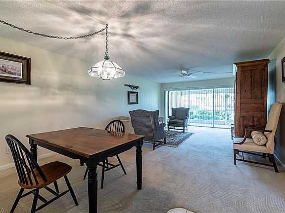 5th image of 351 Charlemagne Blvd #107C