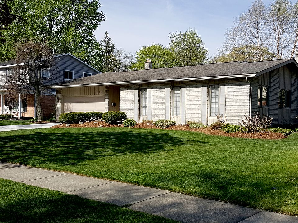 1st image of 2511 Wexford Dr