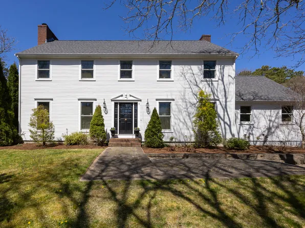 7 Wolf Hill, East Sandwich, MA 02537