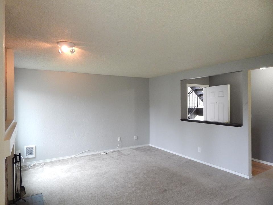 1st image of 12641 NE 130th Way APT C201