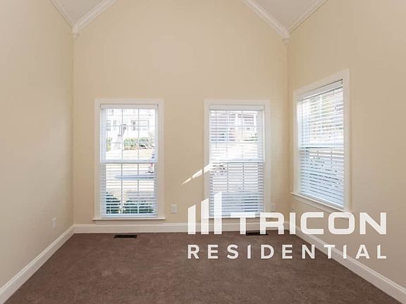 5th image of 4624 Sawmill Pl