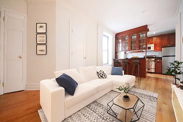 Rented by (Legacy) NY Quality Living Uptown | media 10