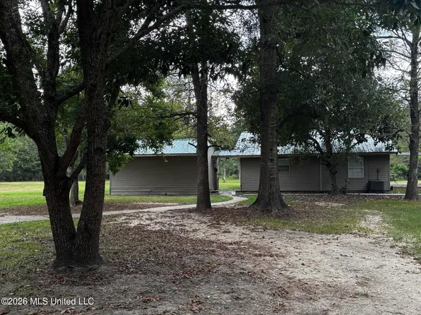 16403 Omar Blvd, Biloxi, MS 39532