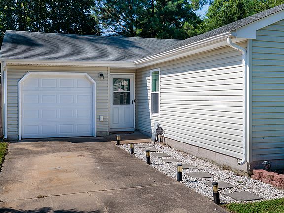 4th image of 1307 Eaglewood Dr