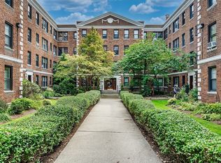 62 Queensberry St APT 204, Boston, MA 02215