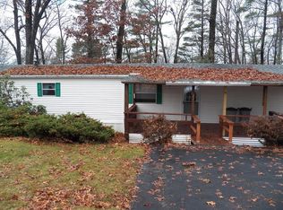 20 Surrey Ln, Brookfield, MA 01506