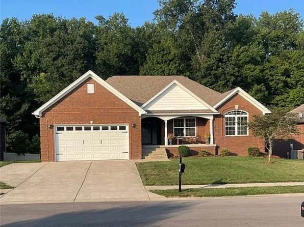 10805 Elk Run Trail, Sellersburg, IN 47172