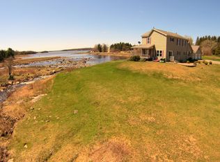 16 Feathers Lndg, Steuben, ME 04680