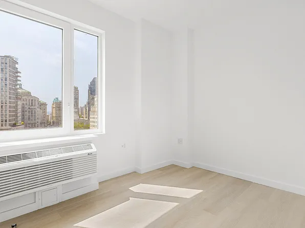 150 Lawrence Street image 11 of 29