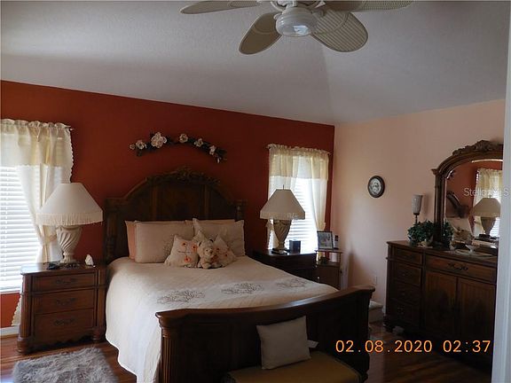 2nd image of 411 W Temple Ct SW
