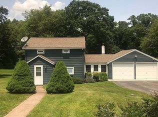 51 Greenhaven Rd, Pawcatuck, CT 06379