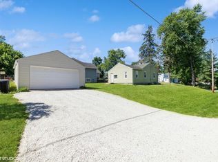 11903 252nd Ave, Trevor, WI 53179