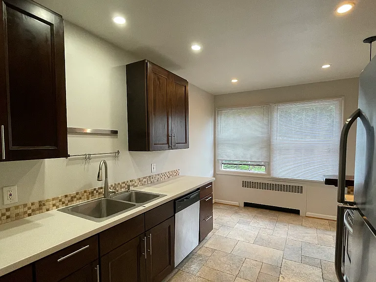 4906 E Burnside St #4906 — Photo 5
