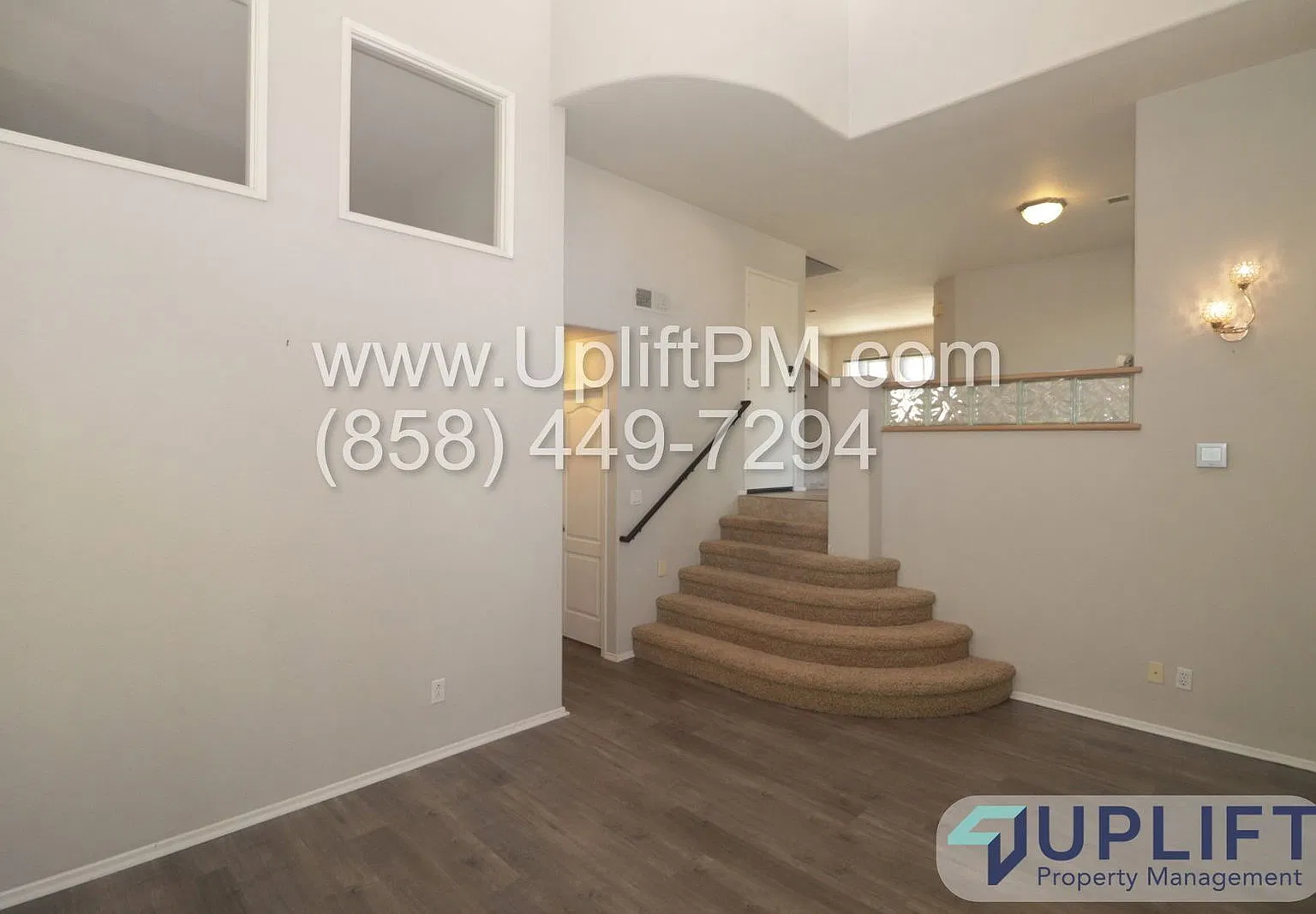 3 bed, 3.0 bath, 1604 sqft, $5,300 — Photo 2