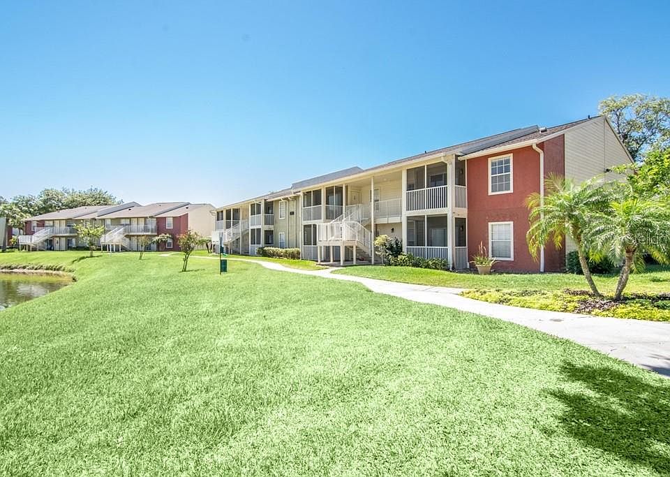 1st image of 214 LAKE PARSONS GREEN #208