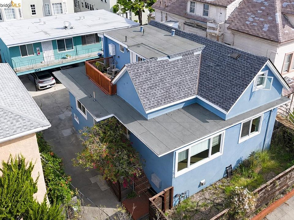 1st image of 2045 Emerson St
