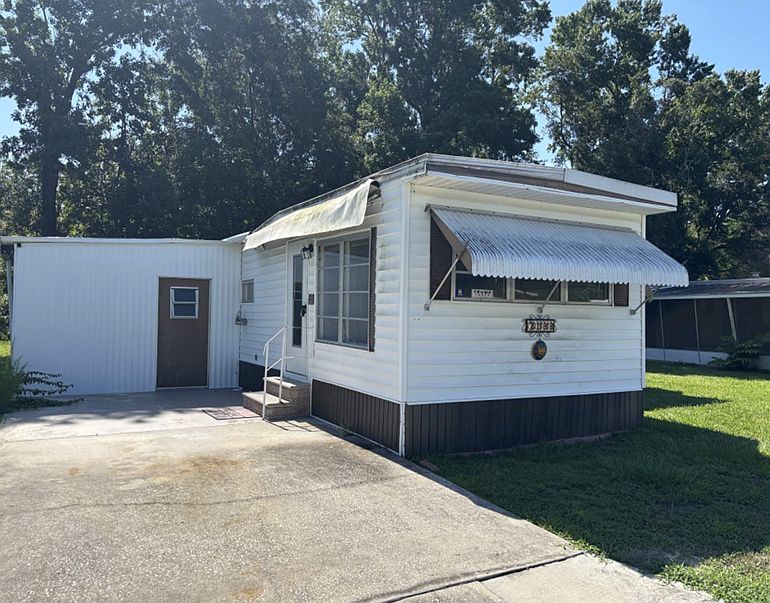 1st image of 7188 Daffodil Dr