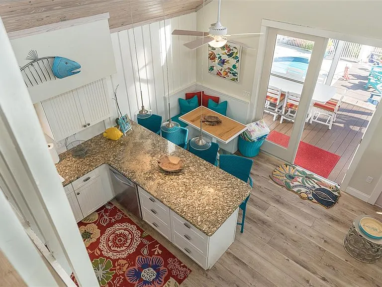210 Bocilla Dr — Photo 28