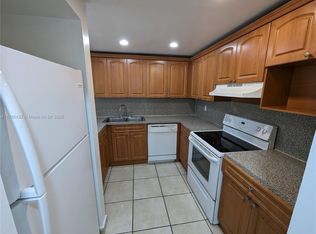 6960 Miami Gardens Dr #2222, Hialeah, FL 33015