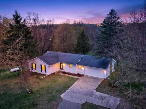 1865 Lindsey Rd, Jackson, MI 49201