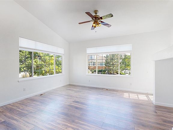 3rd image of 22385 E Plymouth Pl