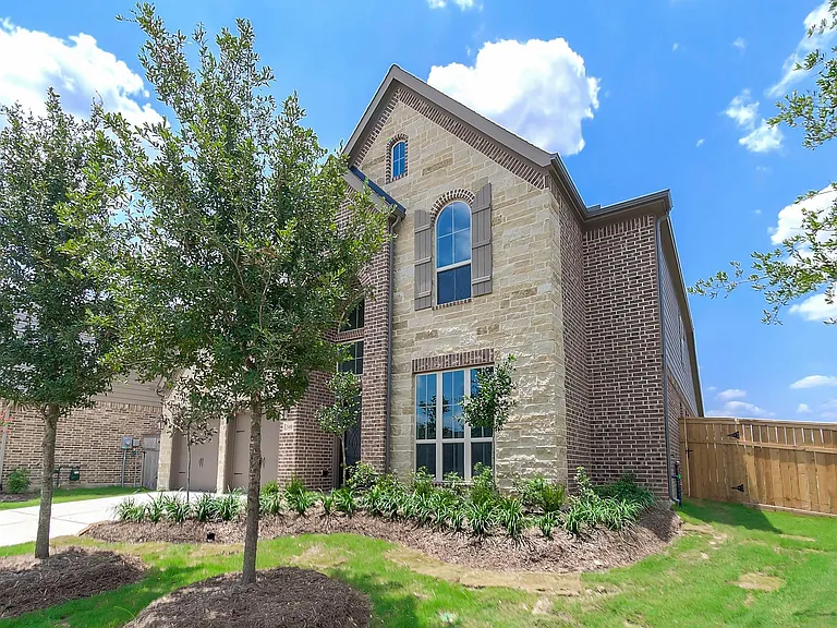 3410 Willow Crescent Ct — Photo 4