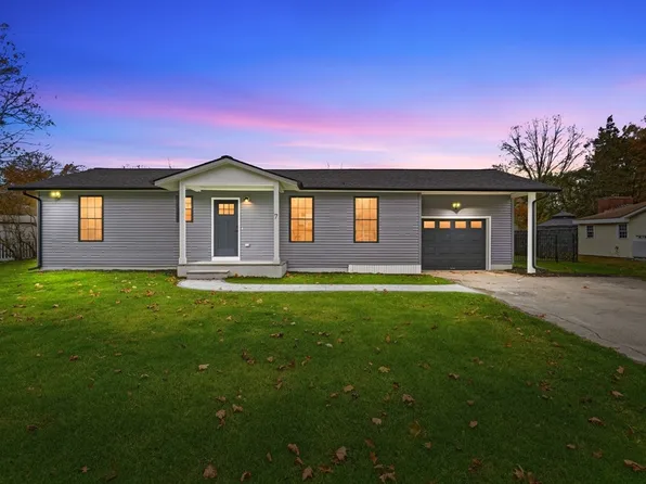 7 Revere Dr, Foxboro, MA 02035