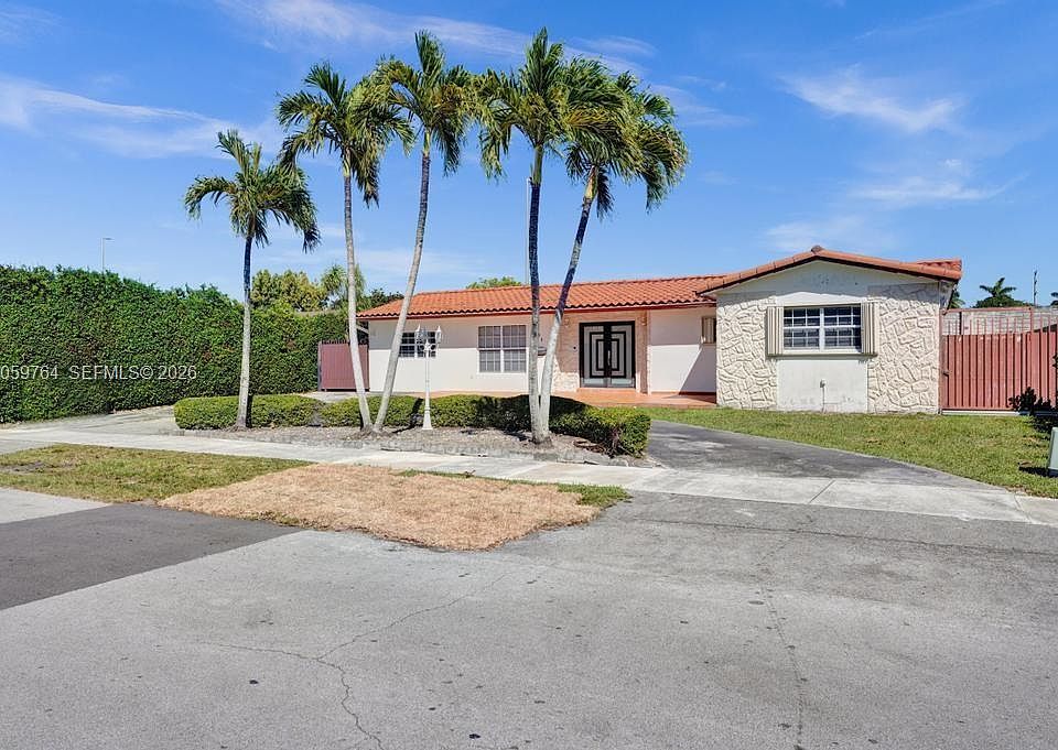 1st image of 2711 SW 117th Ct