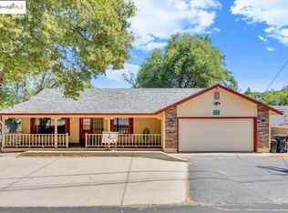 20735 Rising Hill Cir, Groveland, CA 95321